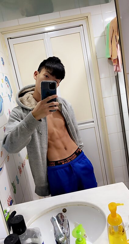 Next Image >>