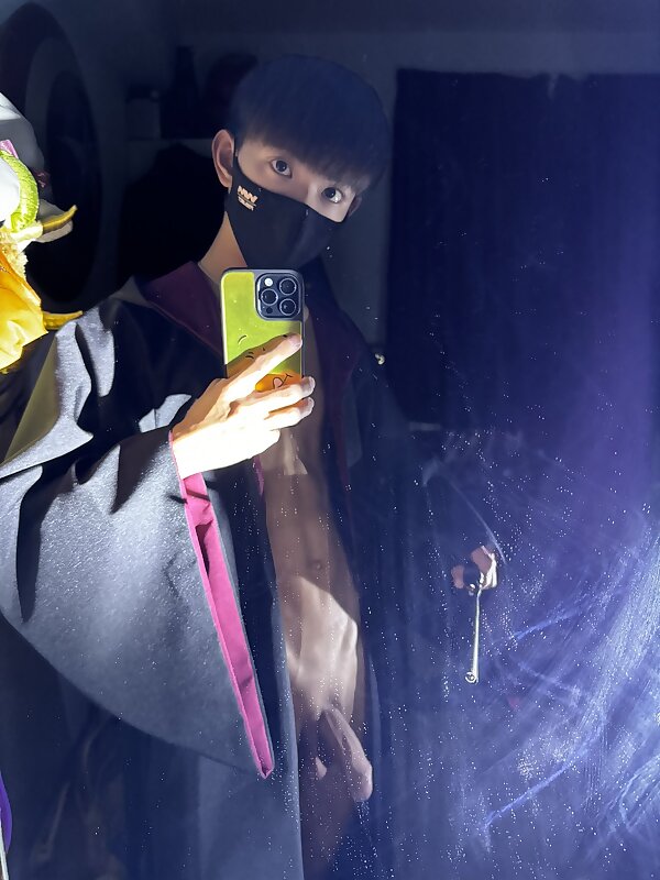 Next Image >>
