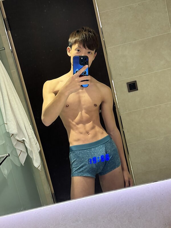Next Image >>