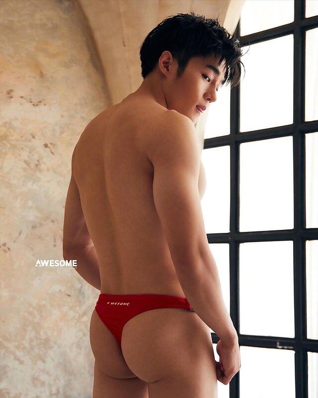 Next Image >>