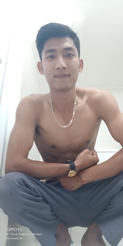 Next Image >>