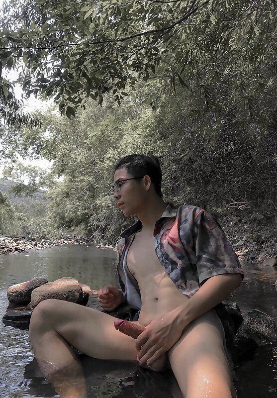 Next Image >>