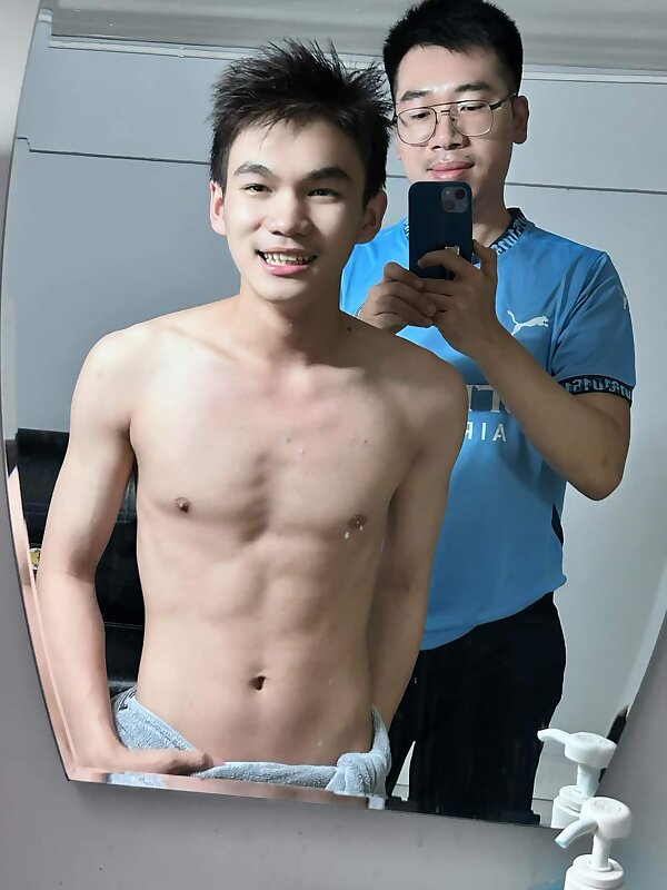 Next Image >>