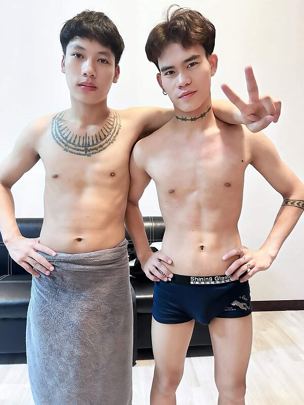 Next Image >>