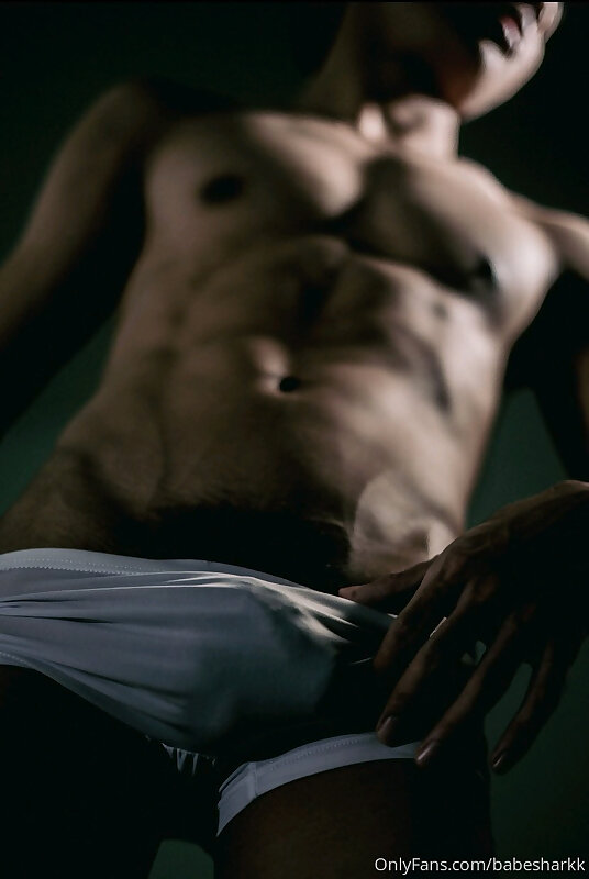 Next Image >>