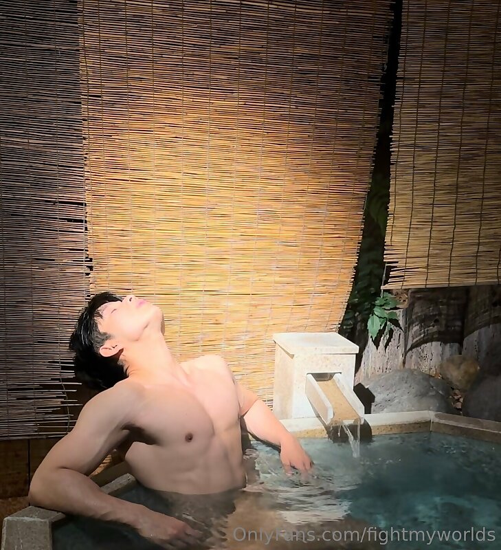 Next Image >>