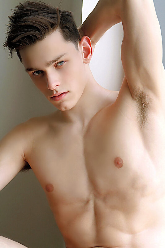 Next Image >>