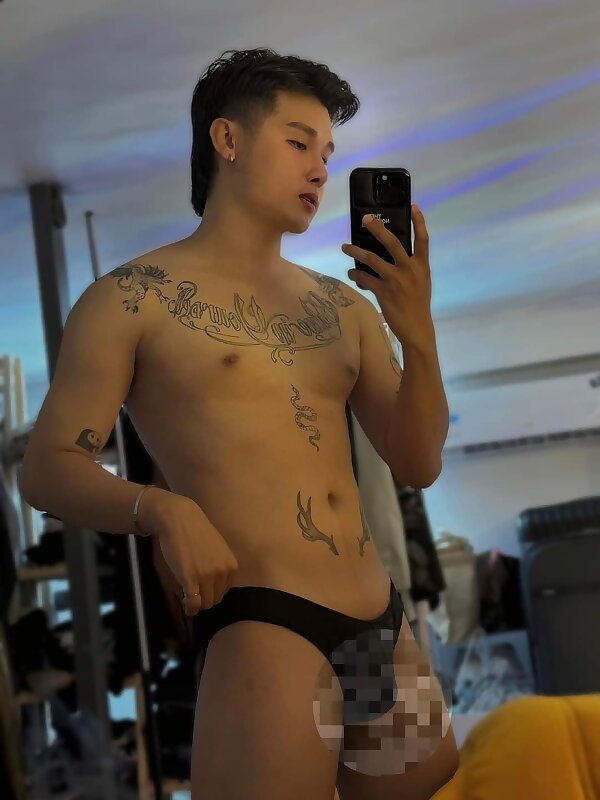 Next Image >>