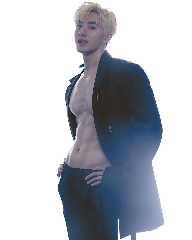 Next Image >>
