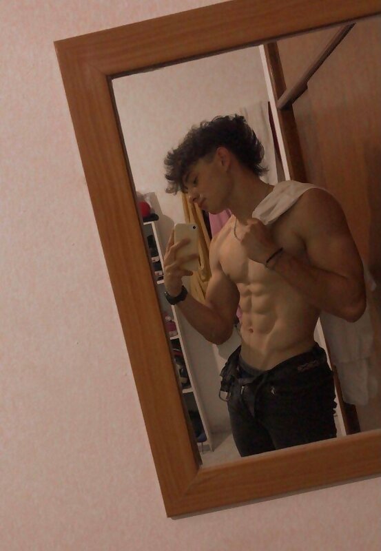 Next Image >>