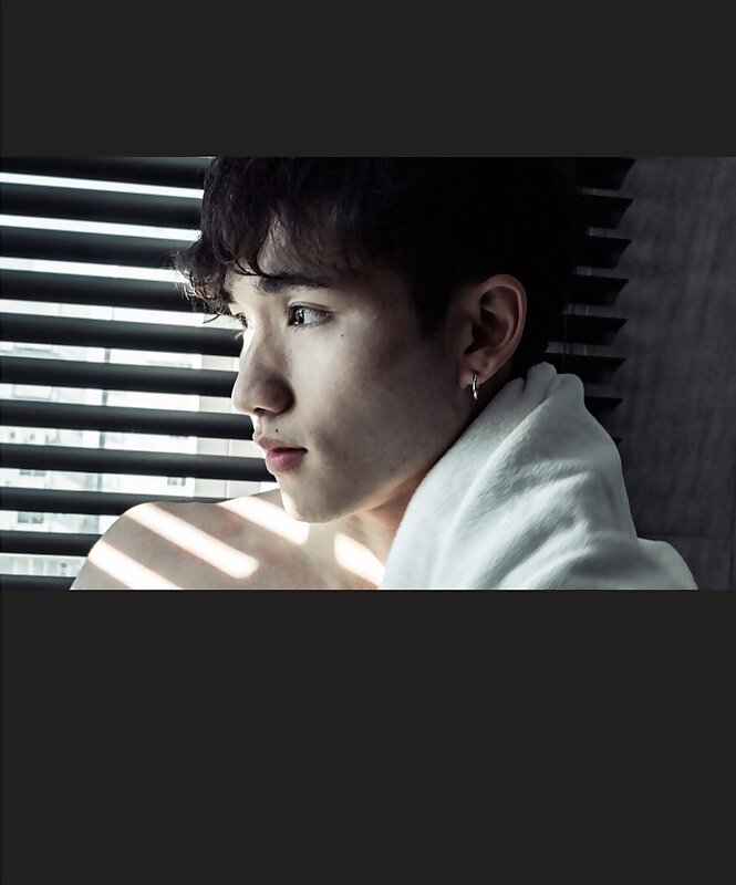 Next Image >>