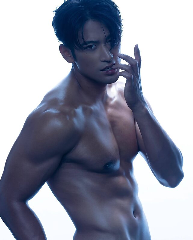 Next Image >>