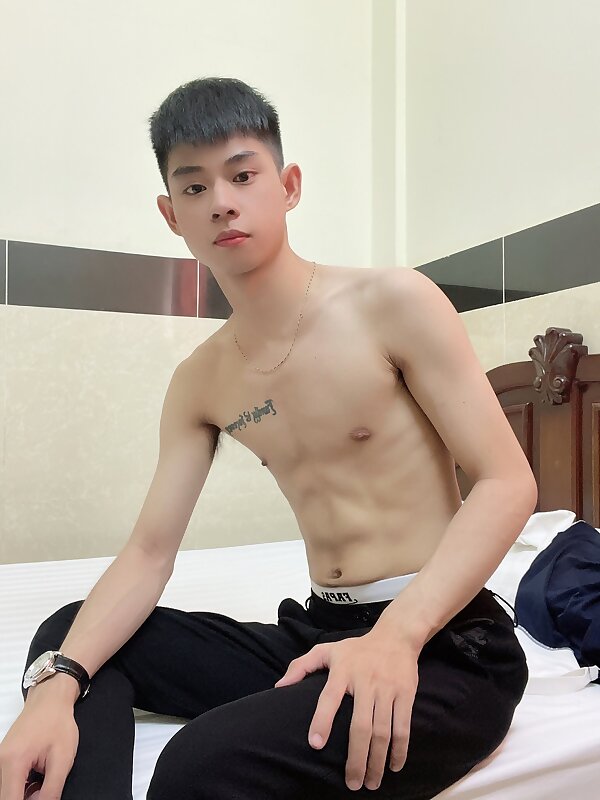 Next Image >>