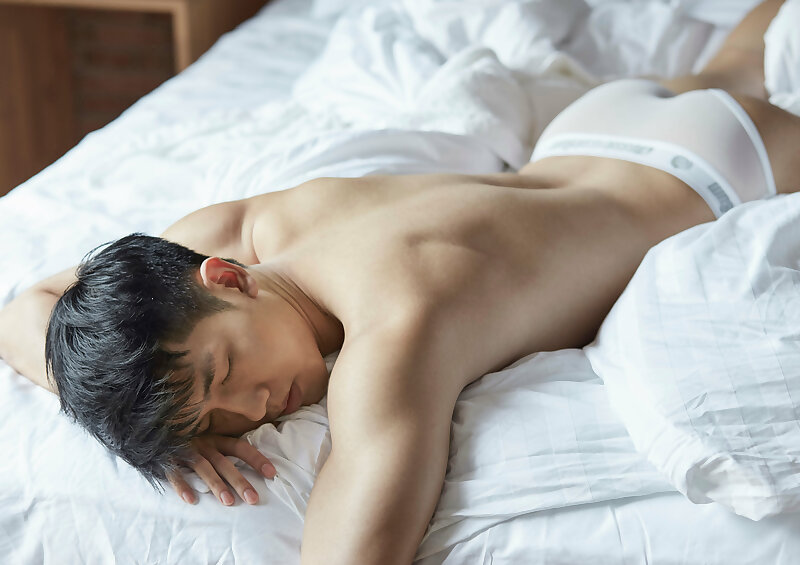Next Image >>