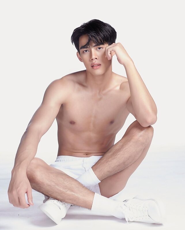 Next Image >>