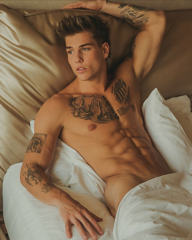 Next Image >>