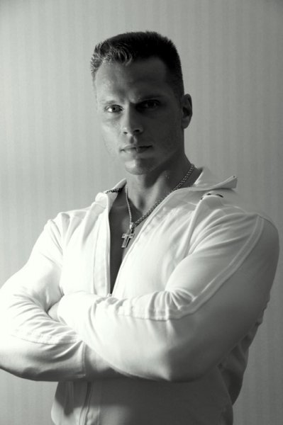 Next Image >>
