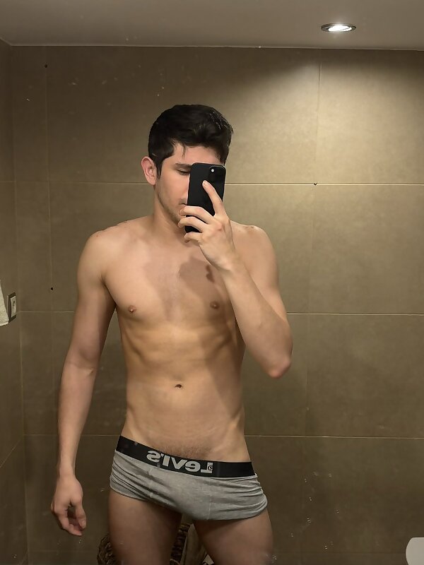 Next Image >>