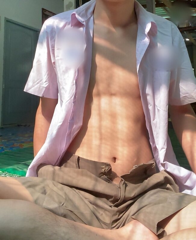 Next Image >>