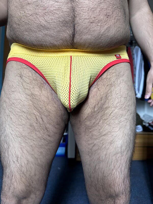 Next Image >>