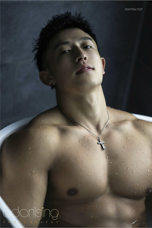 Next Image >>
