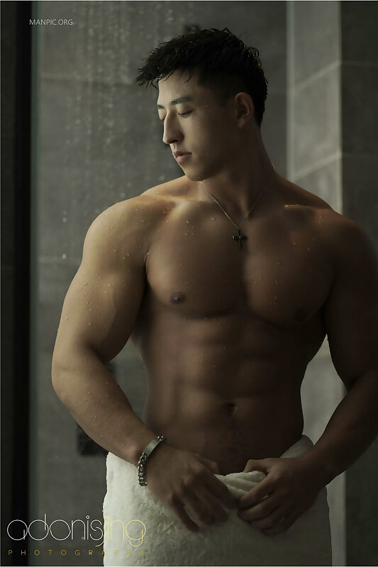 Next Image >>