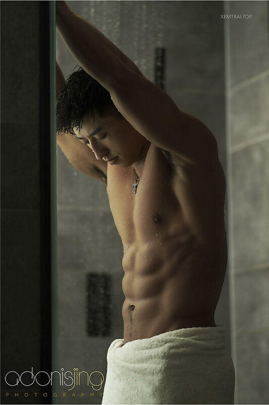 Next Image >>