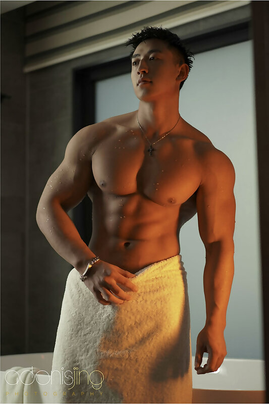 Next Image >>