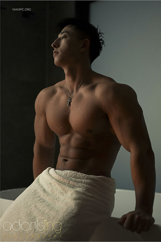 Next Image >>