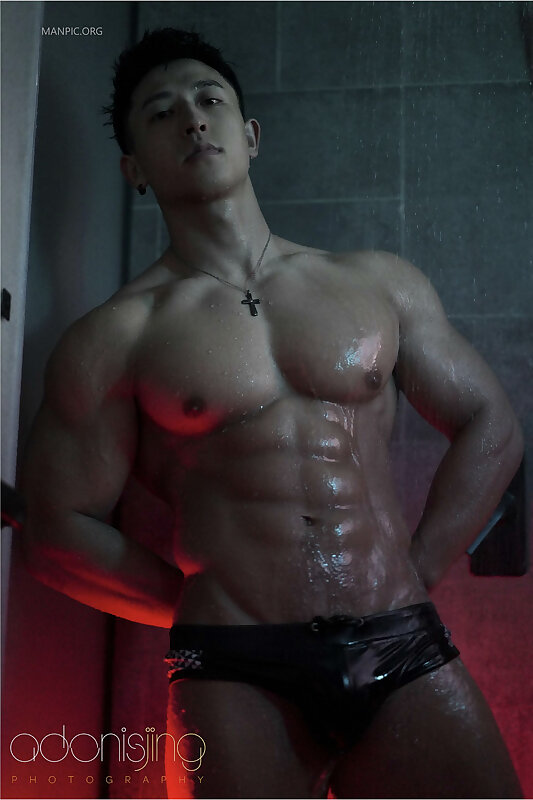 Next Image >>
