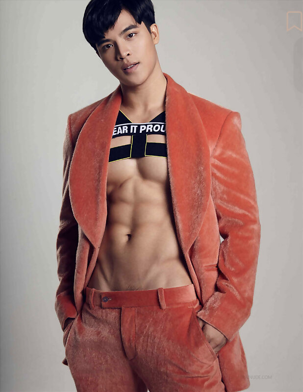 Next Image >>