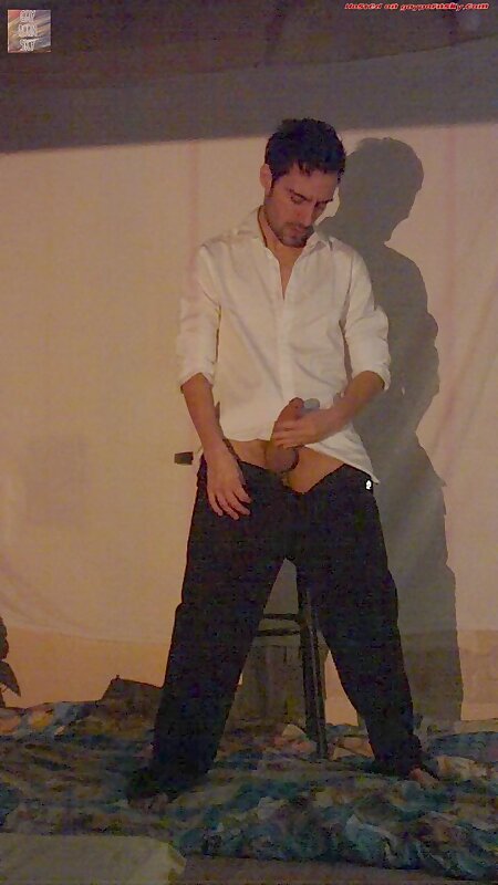 Next Image >>