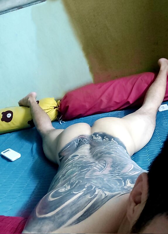 Next Image >>