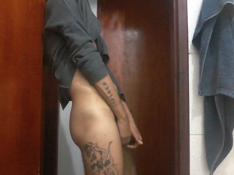 Next Image >>