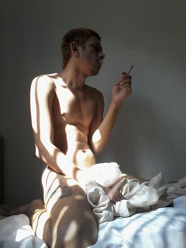 Next Image >>