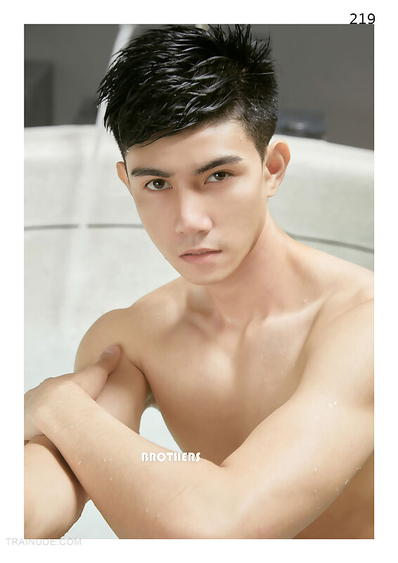 Next Image >>