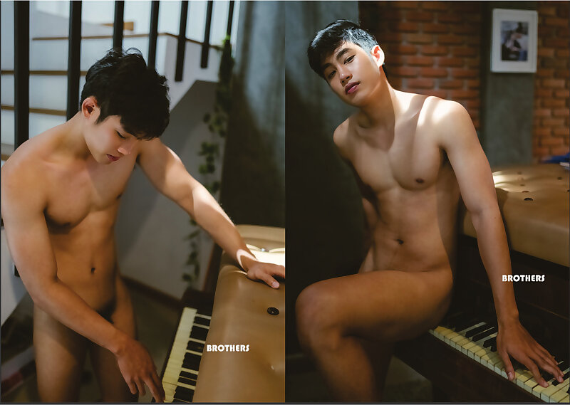 Next Image >>
