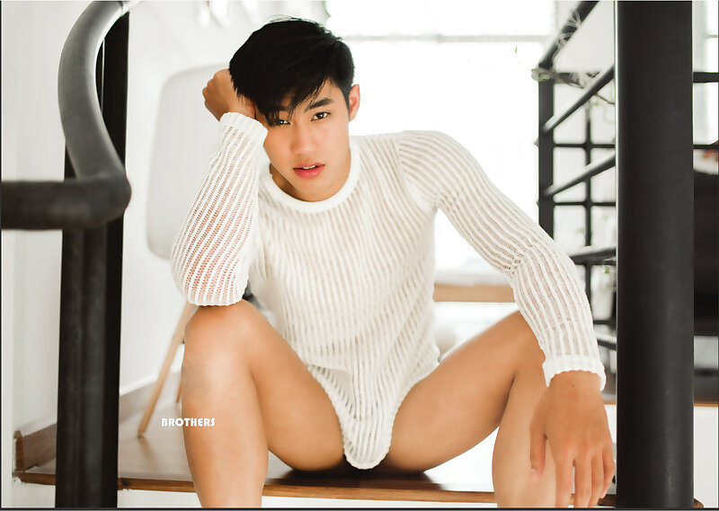 Next Image >>