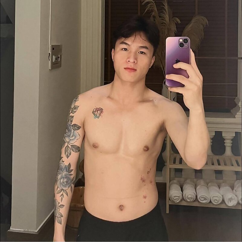 Next Image >>