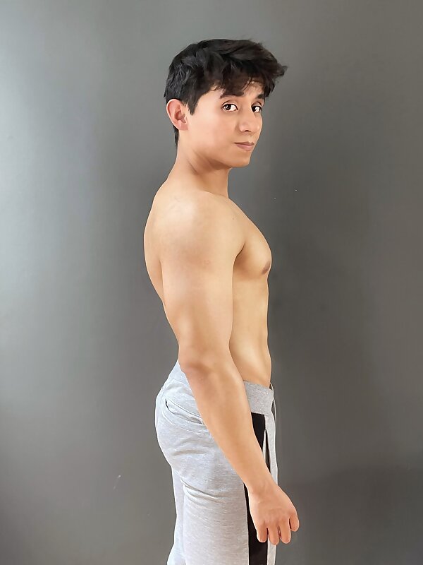 Next Image >>