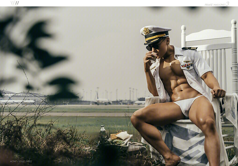 Next Image >>