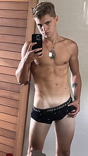 Resanu - photo 12 - BoyFriendTV.com