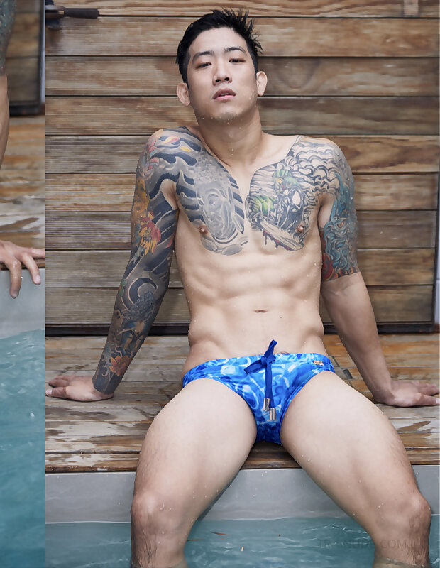 Next Image >>