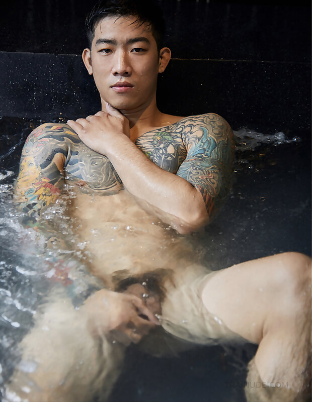 Next Image >>