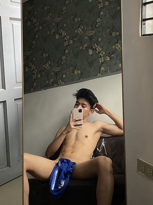 Next Image >>