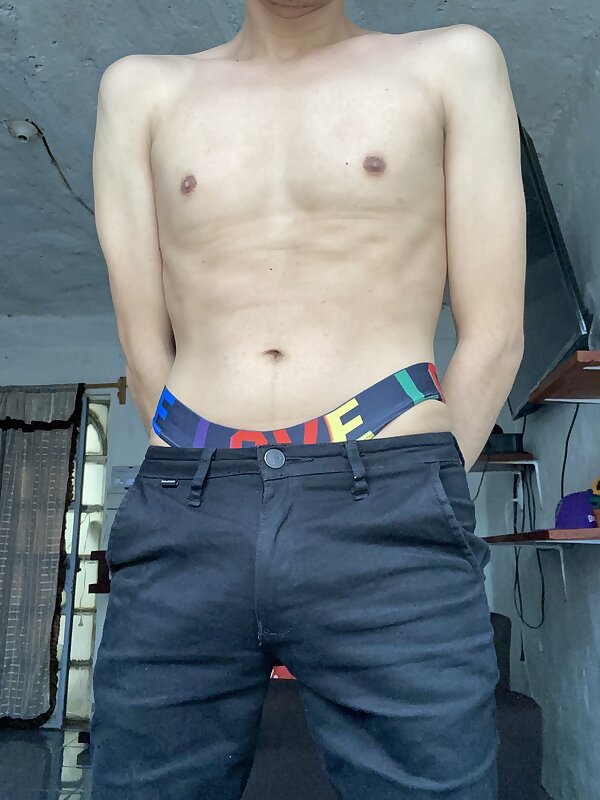 Next Image >>