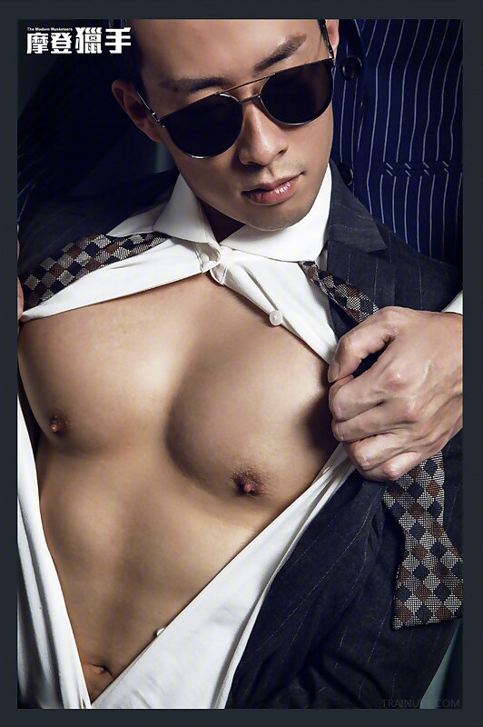 Next Image >>