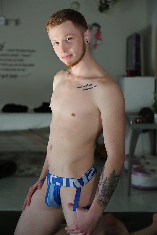 Next Image >>