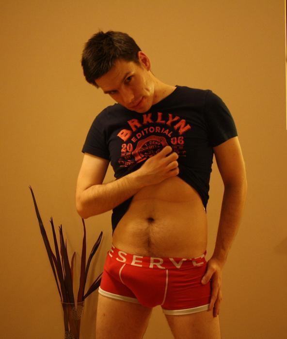Next Image >>