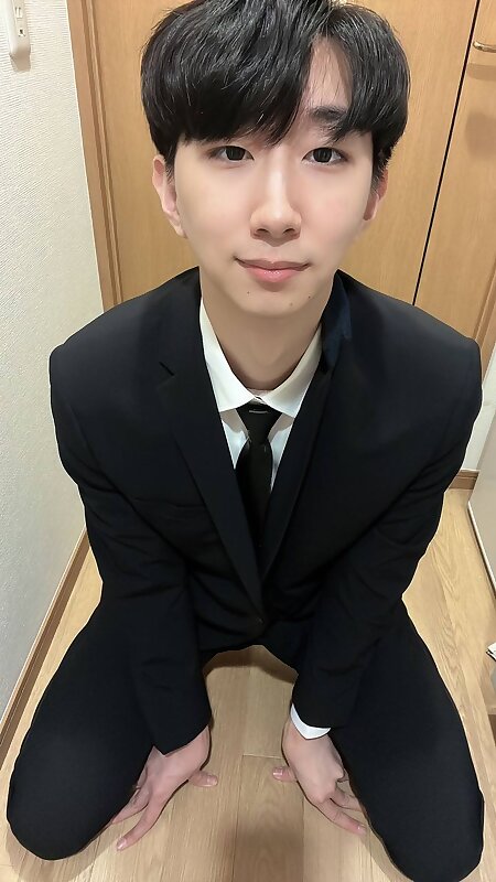 Next Image >>